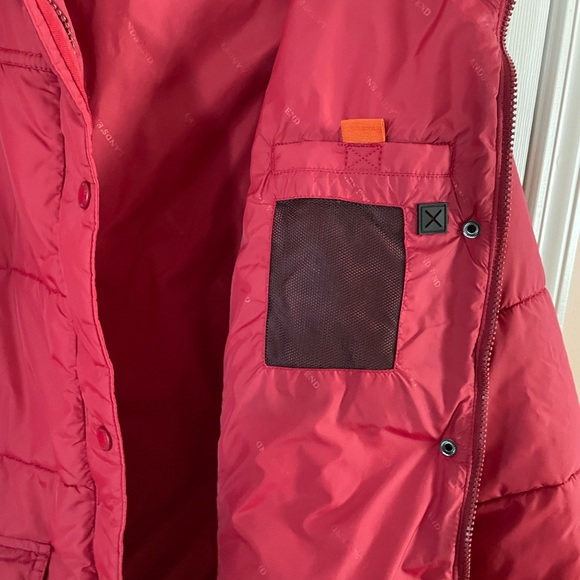 Lands' End Insulated Jacket with Sherpa Inner Collar - Picture 6 of 12